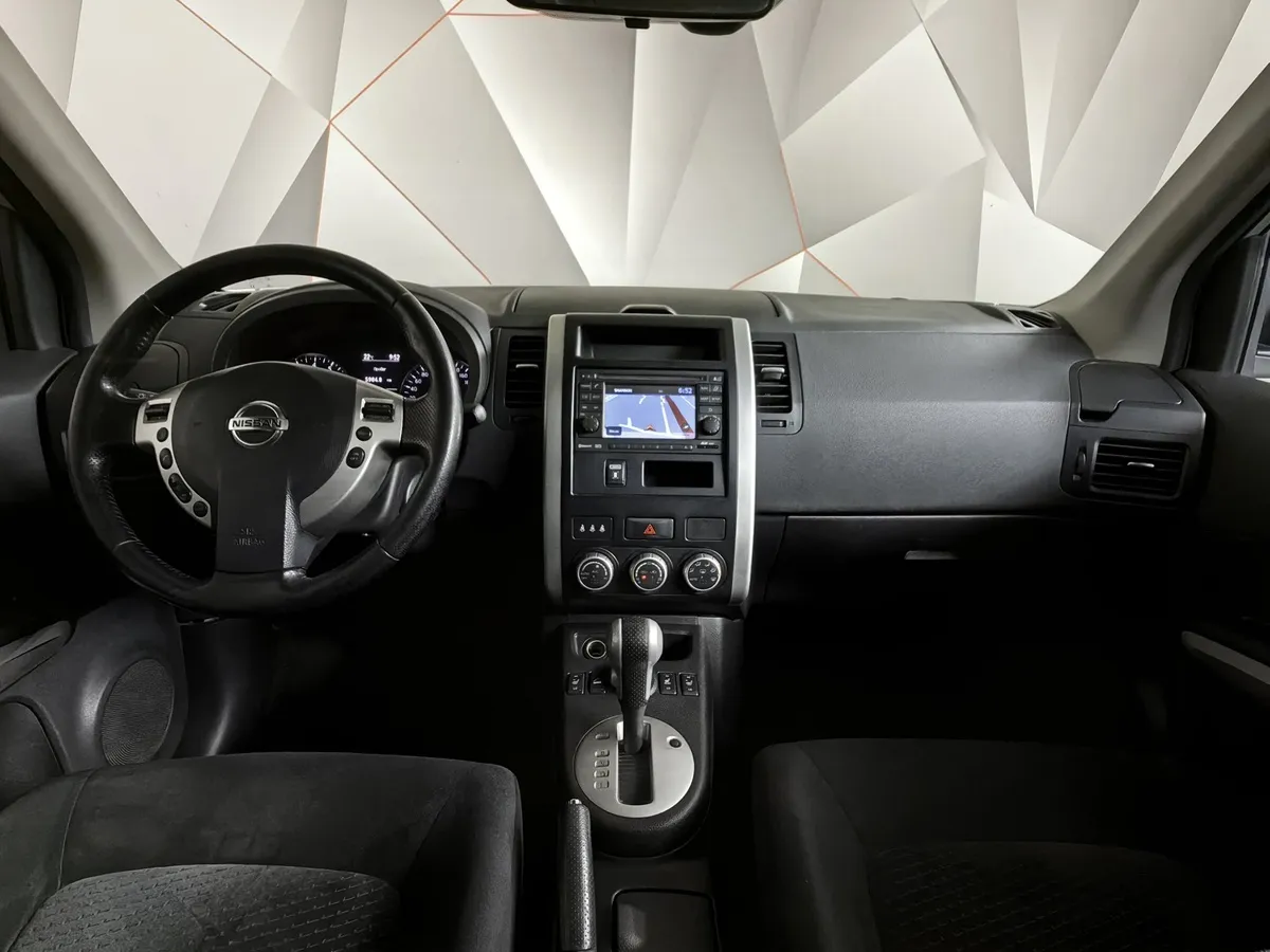 Nissan X-Trail 2.0 CVT AWD (141 л.с.) Серебристый в АВИЛОН. Слайд №14