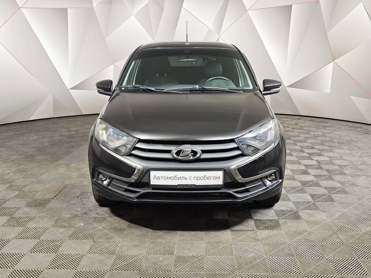 ВАЗ (Lada) Granta 1.6 MT (90 л.с.) Comfort Черный в АВИЛОН. Слайд №7