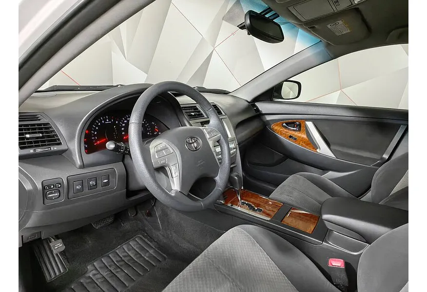 АВИЛОН - Toyota Camry 2.4 VVT-i AT (167 л.с.) Белый - slide 11