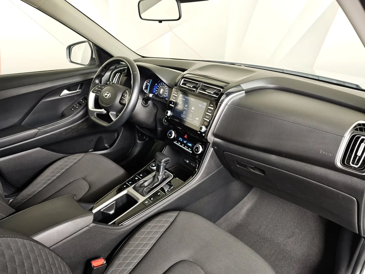 Hyundai Creta 1.6 AT 4WD (121 л.с.) Lifestyle Серый в АВИЛОН. Слайд №13