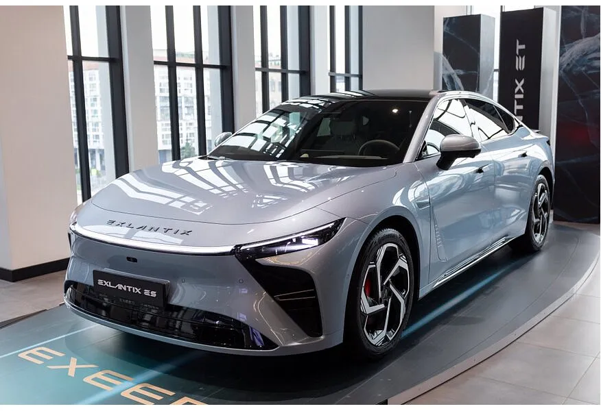 АВИЛОН - EXEED Exlantix ES 1.5 DHT 4WD (469 л.с.) GG Голубой - slide 9443797