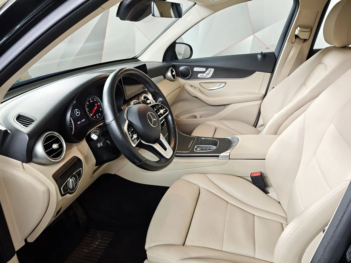 Mercedes-Benz GLC 300 d 9G-TRONIC 4MATIC (245 л.с.) Sport (Локальная сборка) Черный в АВИЛОН. Слайд №19