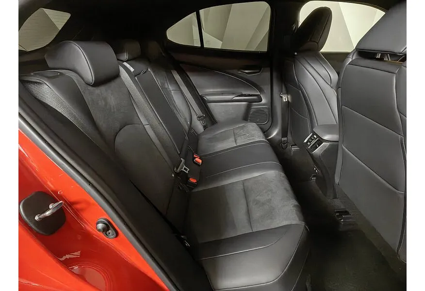 АВИЛОН - Lexus UX 2.0 CVT (150 л.с.) - slide 7