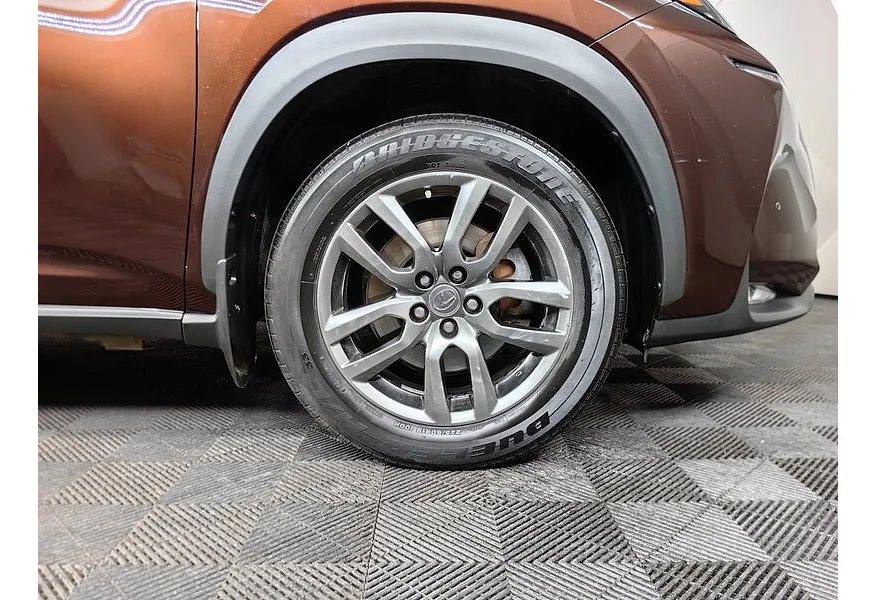 Lexus NX 200 CVT AWD (150 л.с.) Коричневый в АВИЛОН. Слайд №9