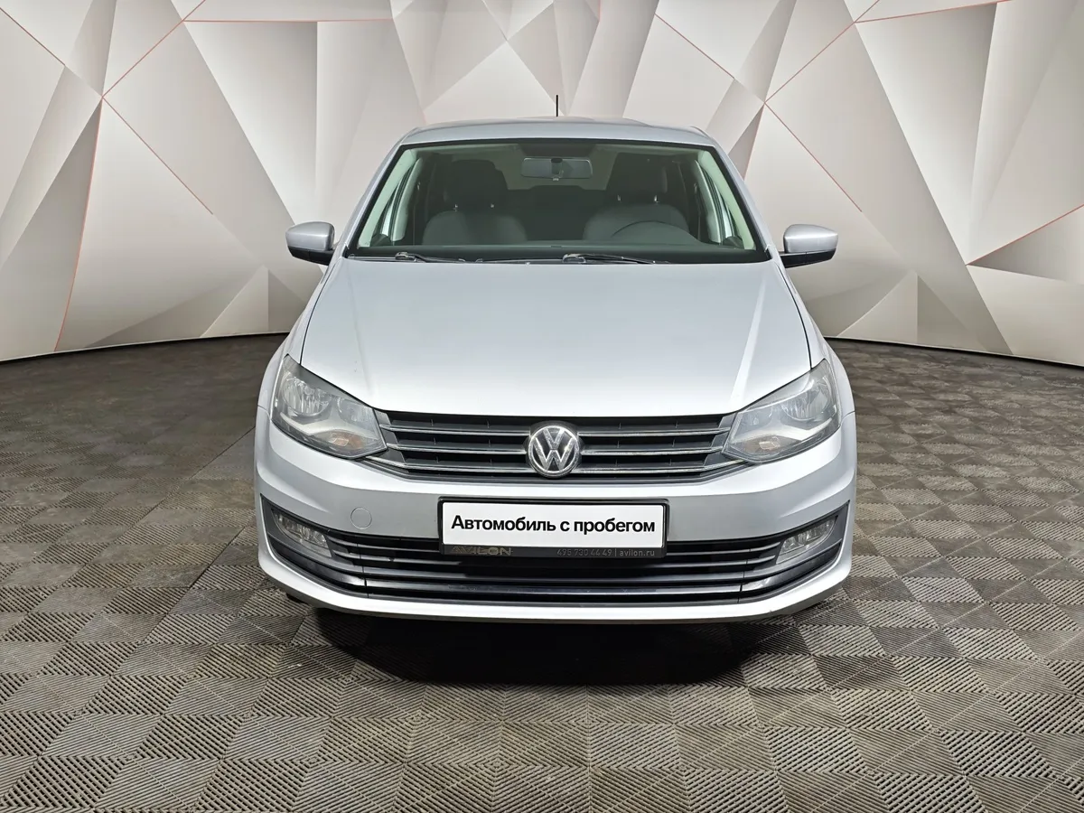 Volkswagen Polo 1.6 Tiptronic (105 л.с.) Comfortline Серебристый в АВИЛОН. Слайд №7 Volkswagen Polo 1.6 Tiptronic (105 л.с.) Comfortline Серебристый в АВИЛОН. Слайд №7