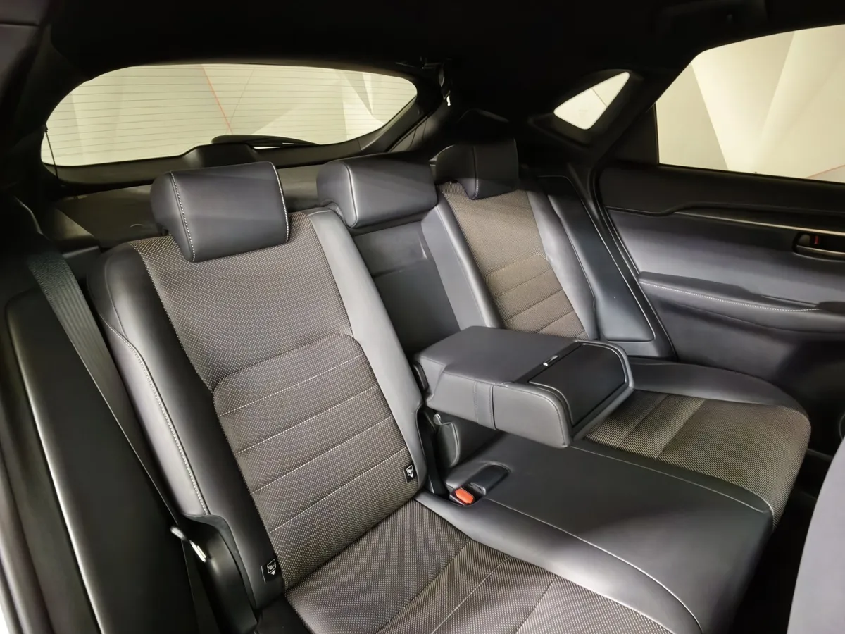 Lexus NX 300 AT AWD (238 л.с.) Серый в АВИЛОН. Слайд №14 Lexus NX 300 AT AWD (238 л.с.) Серый в АВИЛОН. Слайд №14