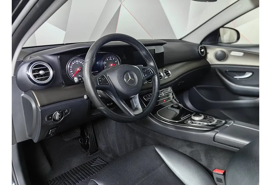 Mercedes-Benz E-Класс E 200 9G-TRONIC (184 л.с.) Business Черный в АВИЛОН. Слайд №10