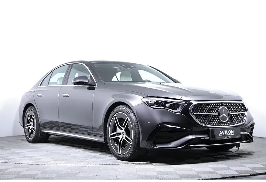 АВИЛОН - Mercedes-Benz E-Класс E 300 4MATIC (258 л.с.) Серый - slide 0