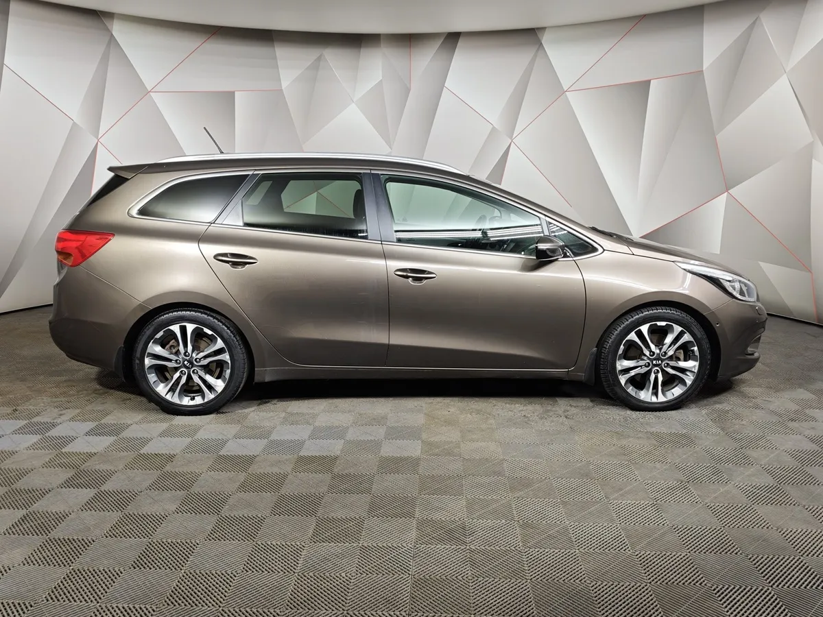 Kia Ceed 1.6 AT (130 л.с.) Classic Коричневый в АВИЛОН. Слайд №6