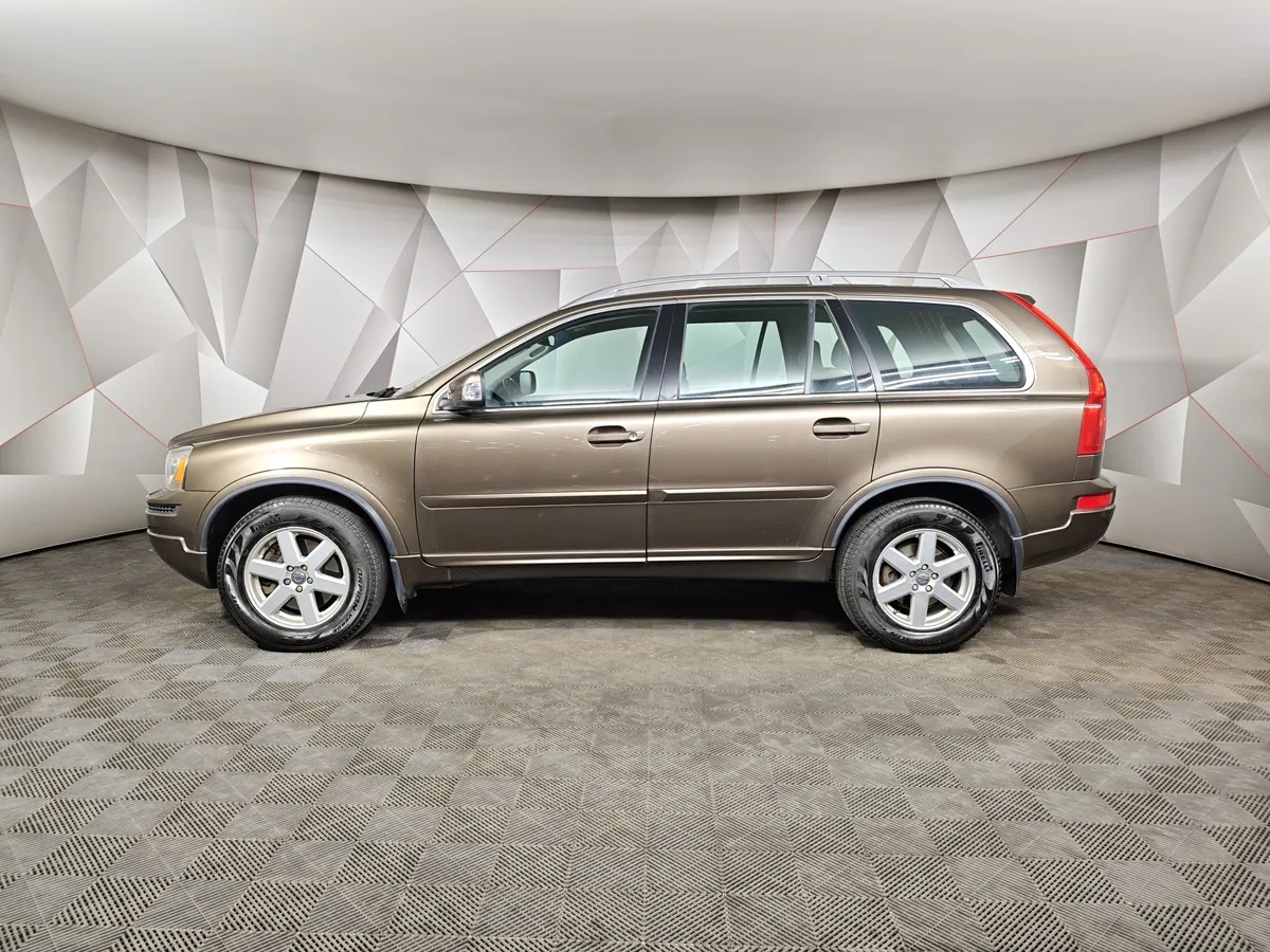 Volvo XC90 2.5 T5 Geartronic AWD (5 мест) (210 л.с.) Коричневый в АВИЛОН. Слайд №5