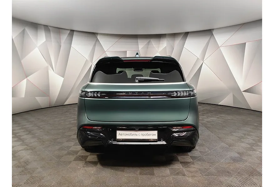 LIVE. Слайд №6