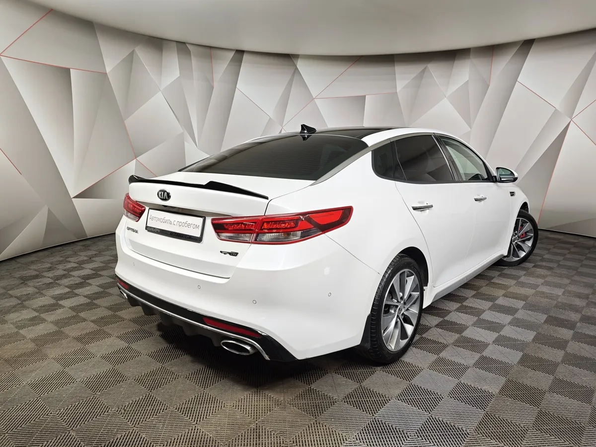 Kia Optima 2.0 T AT (245 л.с.) GT Белый в АВИЛОН. Слайд №2