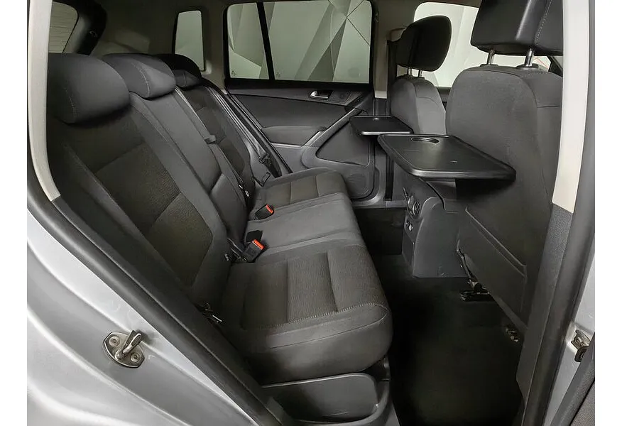 Volkswagen Tiguan 2.0 TSI 4Motion AT (170 л.с.) Track & Field Серебристый в АВИЛОН. Слайд №15