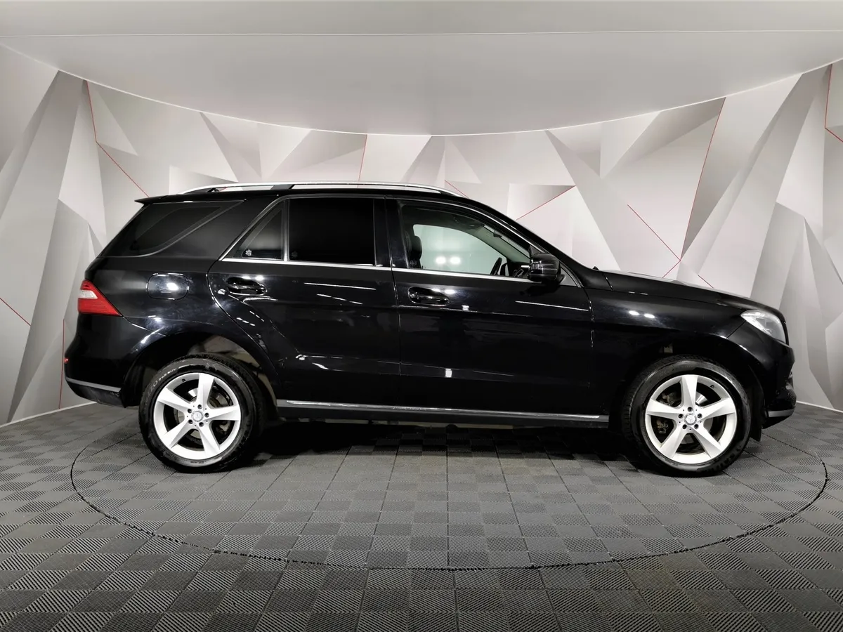 Mercedes-Benz M-Класс ML 350 BlueTEC 7G-Tronic Plus 4Matic (249 л.с.) Черный в АВИЛОН. Слайд №6