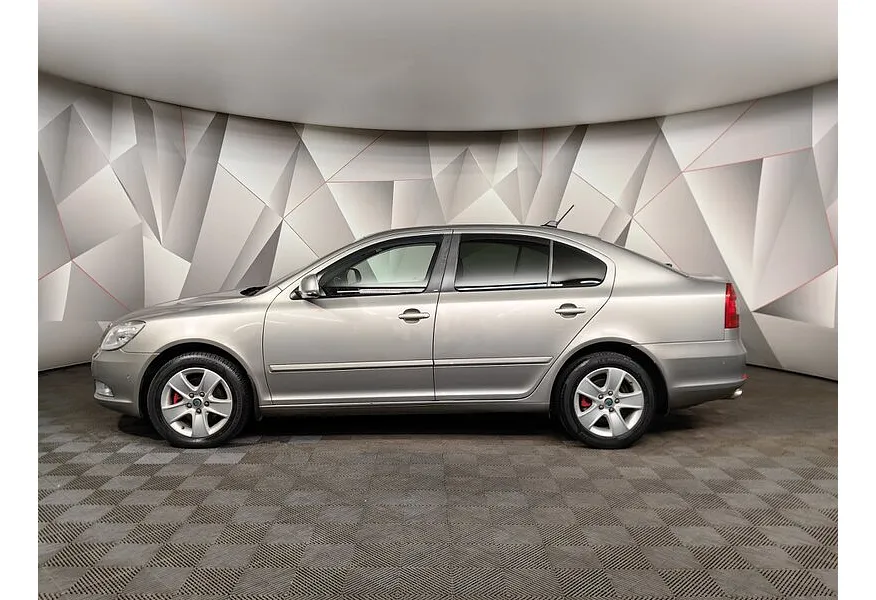 АВИЛОН - Skoda Octavia 1.8 TSI DSG (152 л.с.) Серый - slide 2