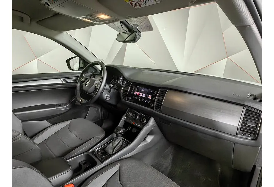 Skoda Kodiaq 1.4 TSI DSG (150 л.с.) Белый в АВИЛОН. Слайд №13