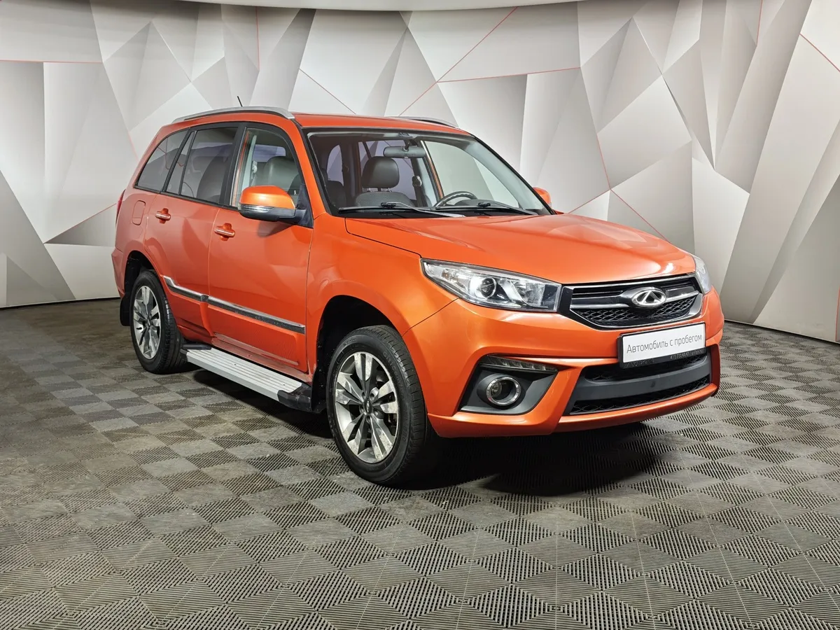 Chery Tiggo 3 1.6 CVT (126 л.с.) Luxury Оранжевый в АВИЛОН. Слайд №3