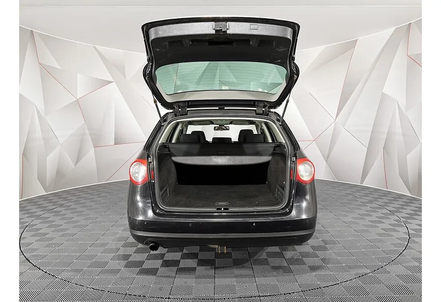 LIVE. Слайд №18