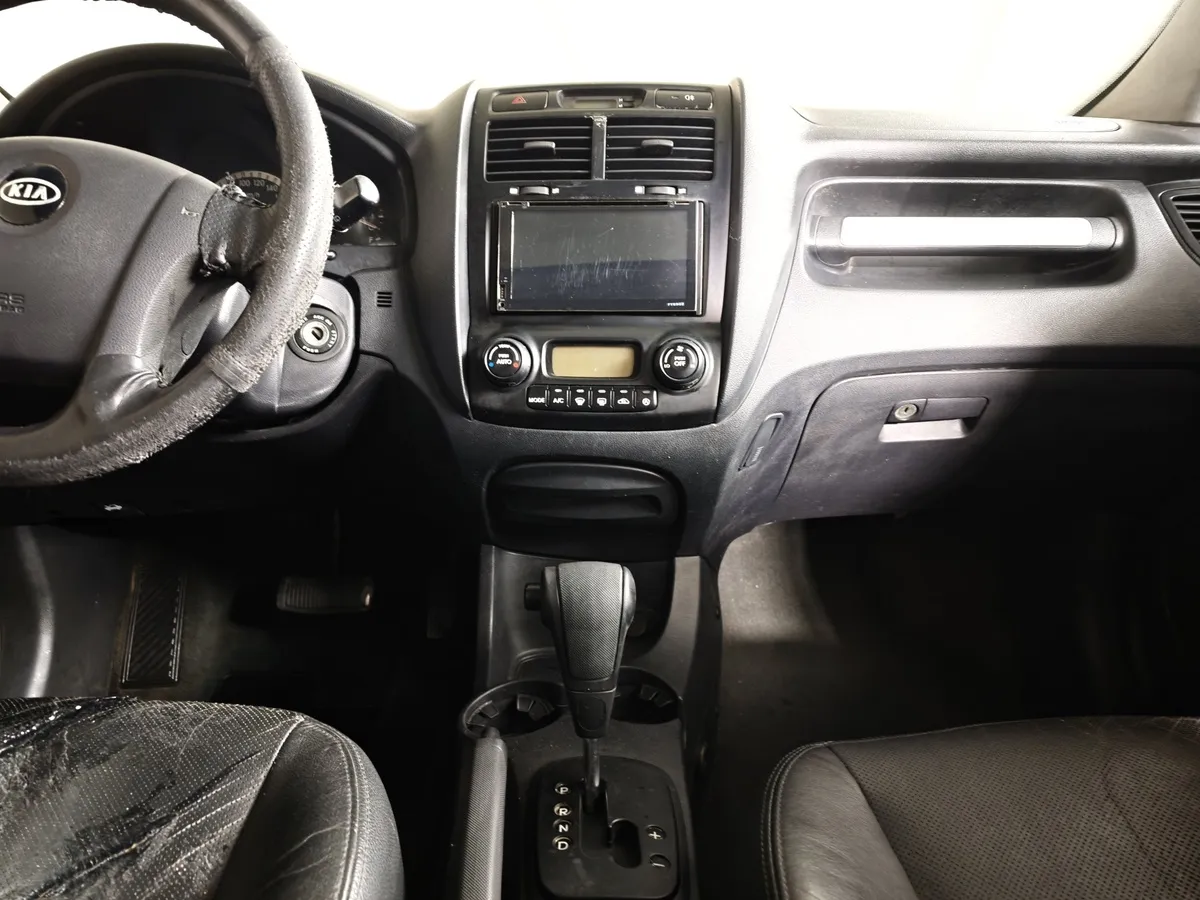 Kia Sportage 2.7 AT (175 л.с.) Черный в АВИЛОН. Слайд №15