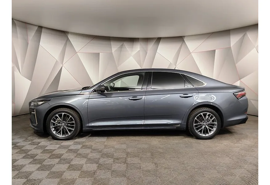 Geely Preface 2.0T 7DCT FWD (200 л.с.) Люкс Серый в АВИЛОН. Слайд №5