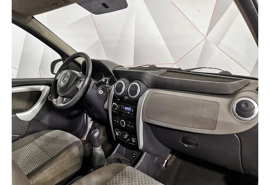 ВАЗ (Lada) Largus 1.6 MT 16 кл (5 мест) (105 л.с.) Серебристый в АВИЛОН. Слайд №9