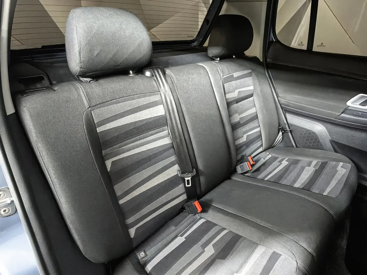 Skoda Fabia 1.4 MT (125 л.с.) Голубой в АВИЛОН. Слайд №16