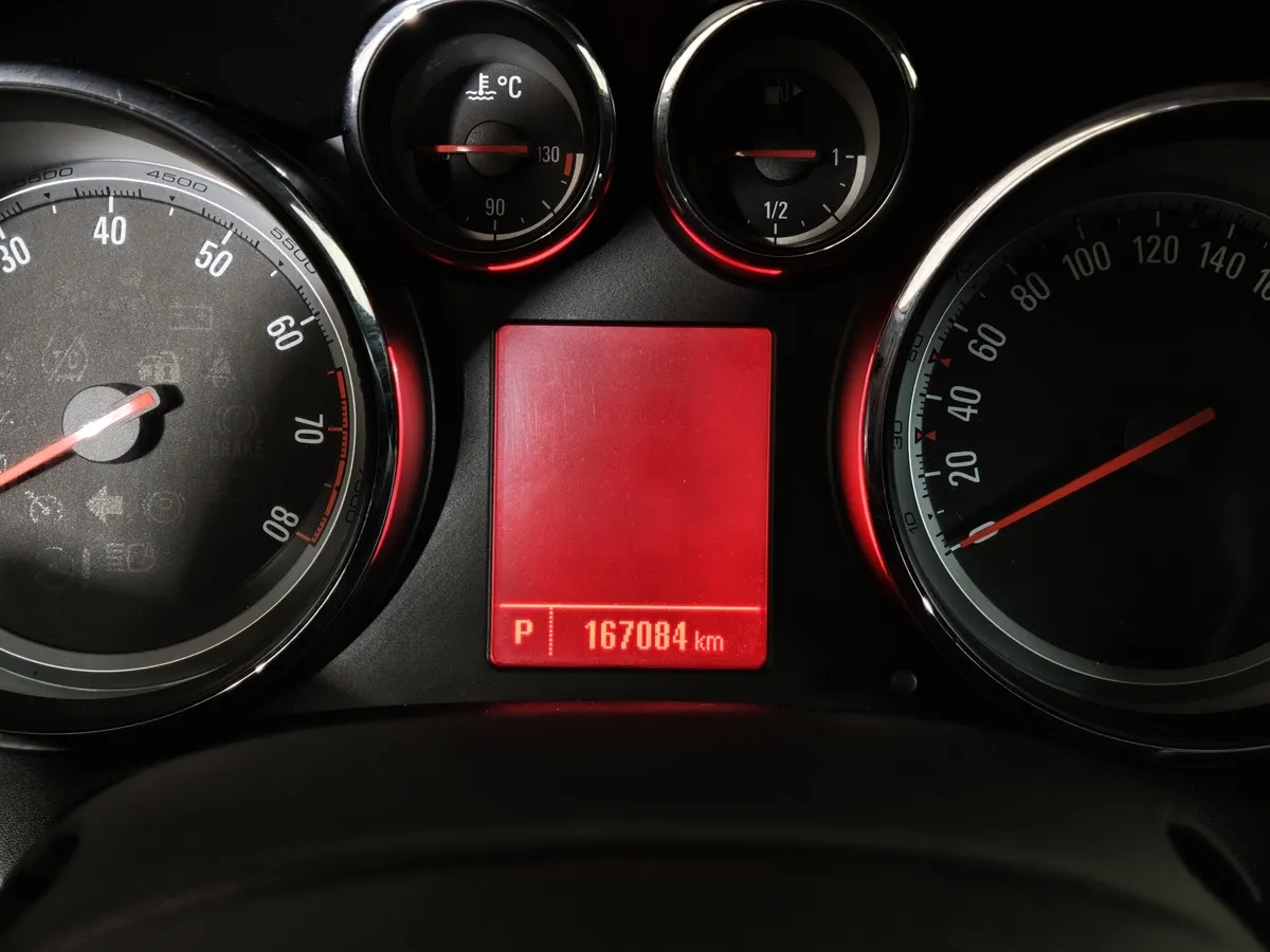 Opel Astra 1.6 AT (115 л.с.) Cosmo Белый в АВИЛОН. Слайд №14