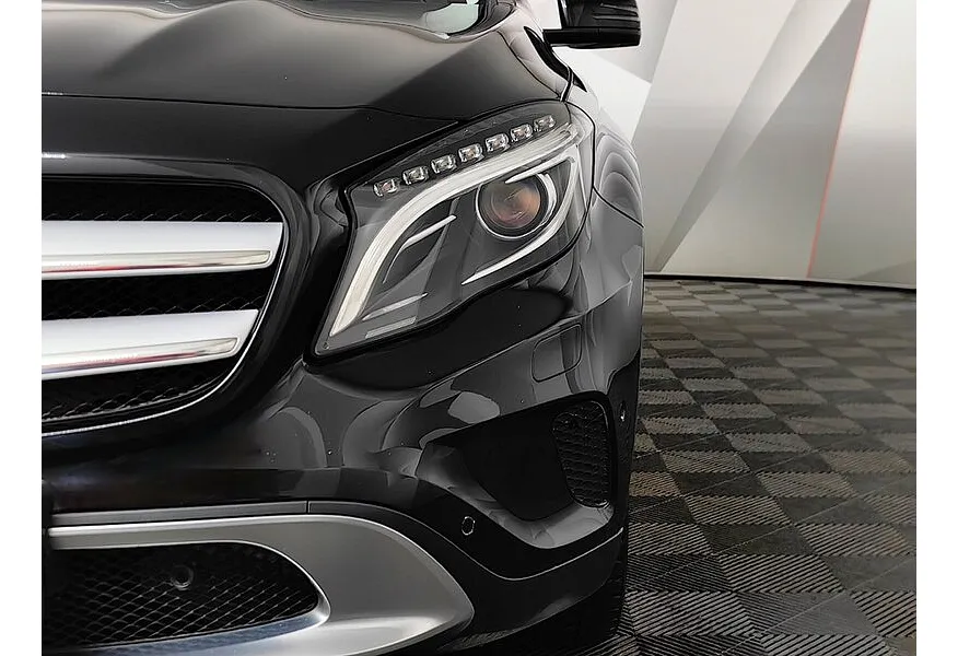 Mercedes-Benz GLA 250 7G-DCT 4MATIC (211 л.с.) Особая серия Черный в АВИЛОН. Слайд №10