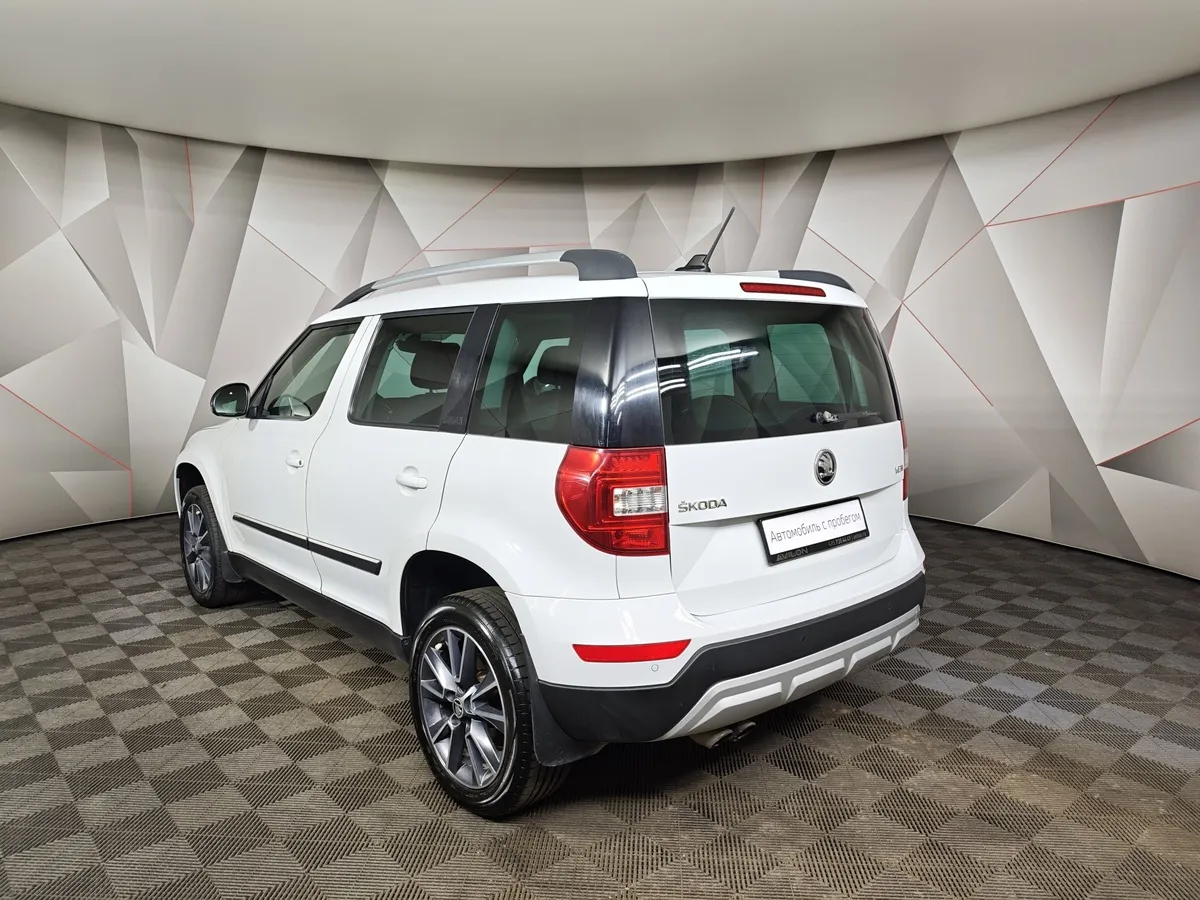 Skoda Yeti 1.8 TSI 4x4 DSG (152 л.с.) Белый в АВИЛОН. Слайд №4