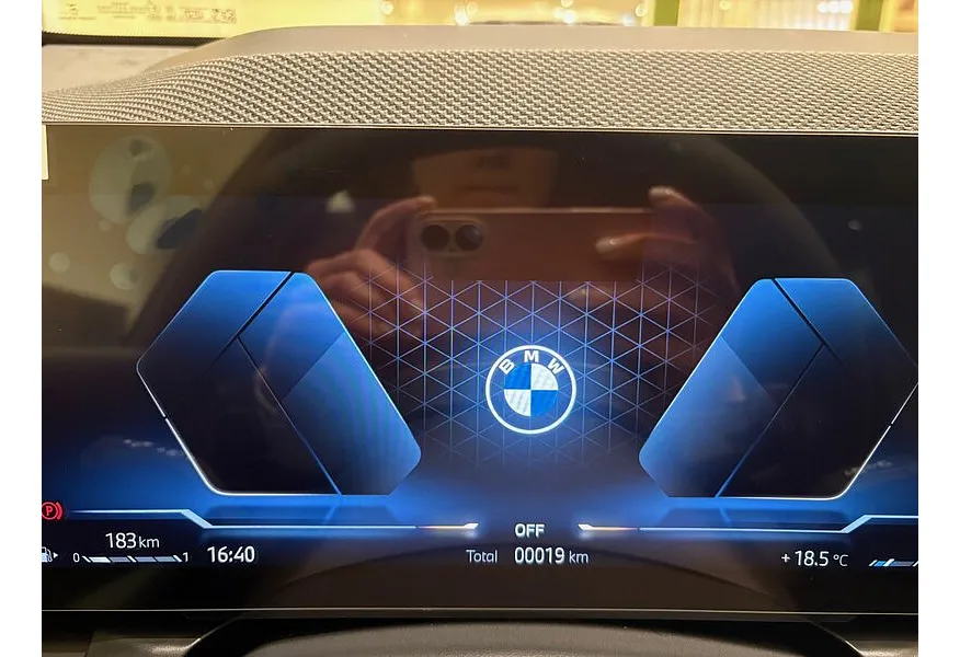 BMW X3 xDrive20i AT (190 л.с.) Черный в АВИЛОН. Слайд №11