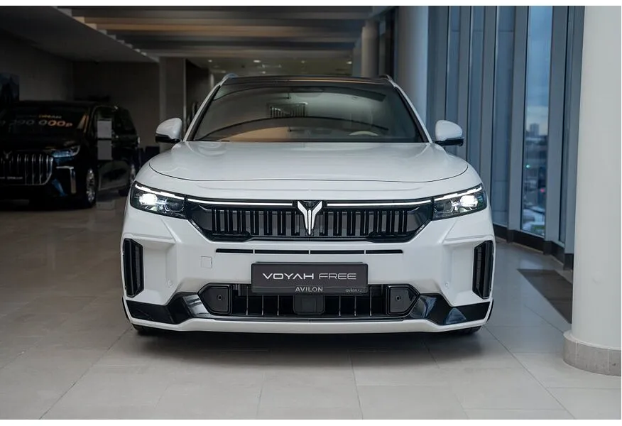 Voyah Free EVR 1.5 AT AWD (489 л.с.) Sport Edition Белый в АВИЛОН. Слайд №2