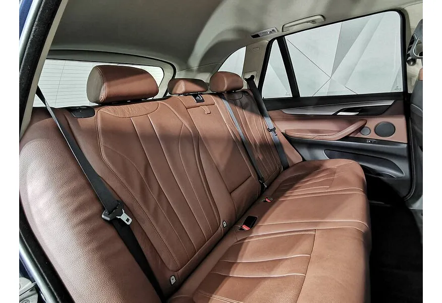 BMW X5 xDrive35i Steptronic (306 л.с.) Синий в АВИЛОН. Слайд №14