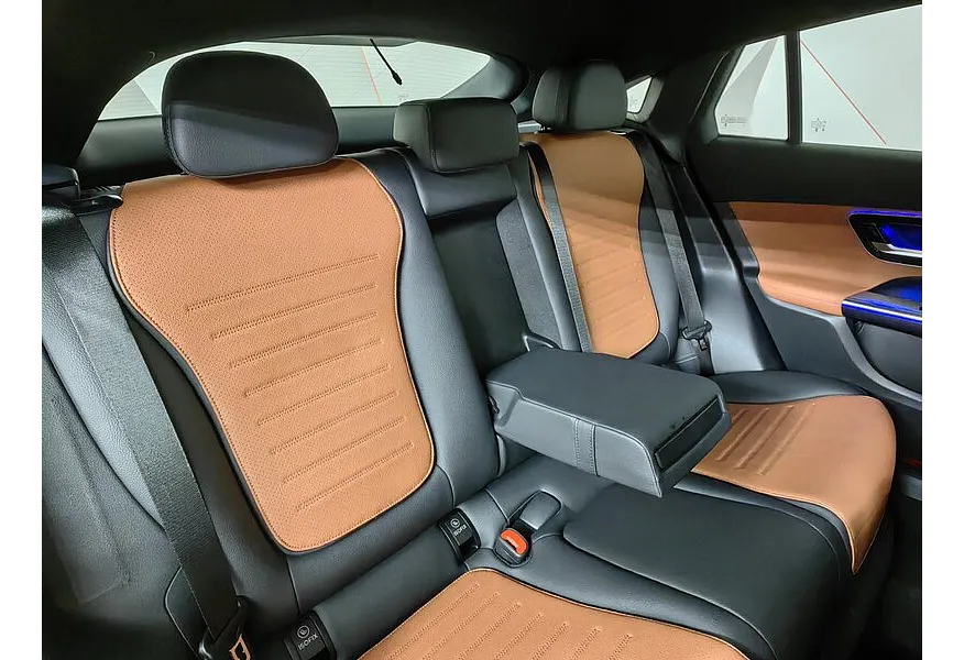 Mercedes-Benz GLC Купе 300 9G-TRONIC 4MATIC (272 л.с.) Серый в АВИЛОН. Слайд №17 Mercedes-Benz GLC Купе 300 9G-TRONIC 4MATIC (272 л.с.) Серый в АВИЛОН. Слайд №17