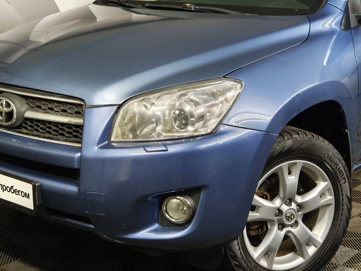 Toyota RAV4 2.0 AT AWD (152 л.с.) Серый в АВИЛОН. Слайд №10
