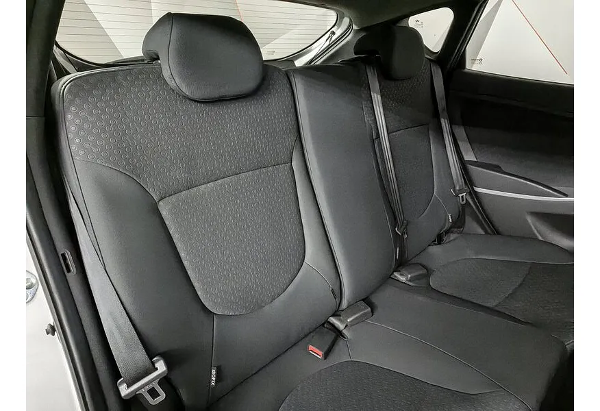 Hyundai Solaris 1.6 AT (123 л.с.) Active Серебристый в АВИЛОН. Слайд №16