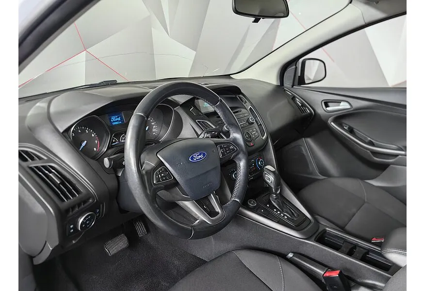 Ford Focus 1.6 PowerShift (105 л.с.) Trend Белый в АВИЛОН. Слайд №19