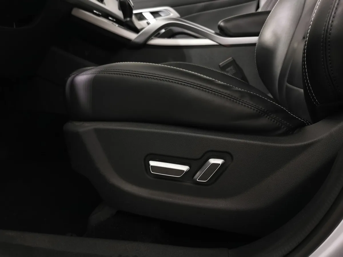 Geely Atlas 2.4 AT AWD (148 л.с.) Серый в АВИЛОН. Слайд №20