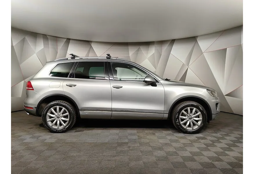 Volkswagen Touareg 3.0 TDI Tiptronic 4Motion (204 л.с.) Серебристый в АВИЛОН. Слайд №6