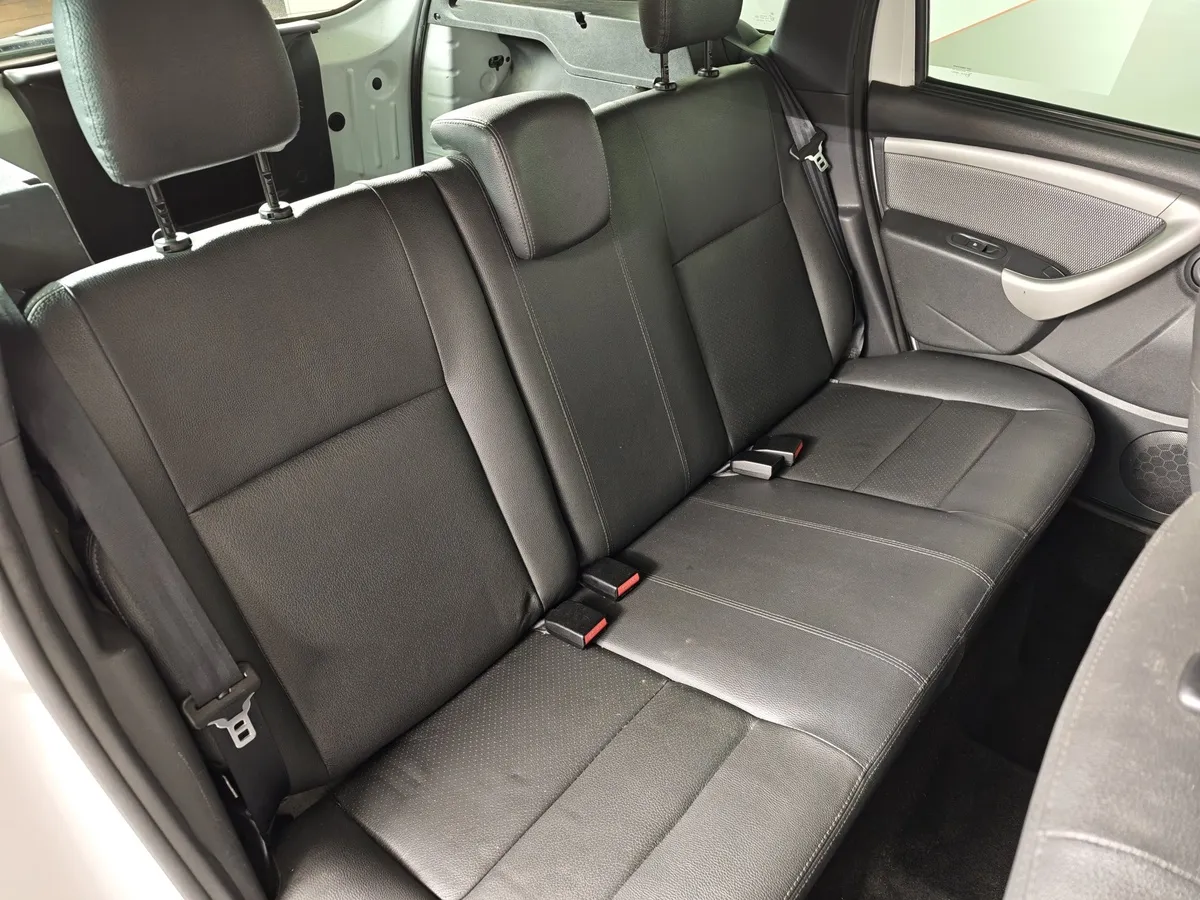 Renault Duster 2.0 AT (135 л.с.) Белый в АВИЛОН. Слайд №14