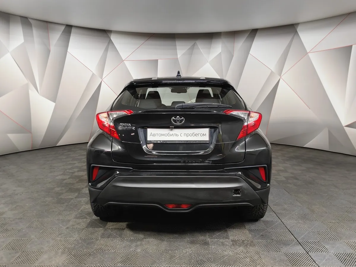 Toyota C-HR 1.2 MT (116 л.с.) Черный в АВИЛОН. Слайд №7