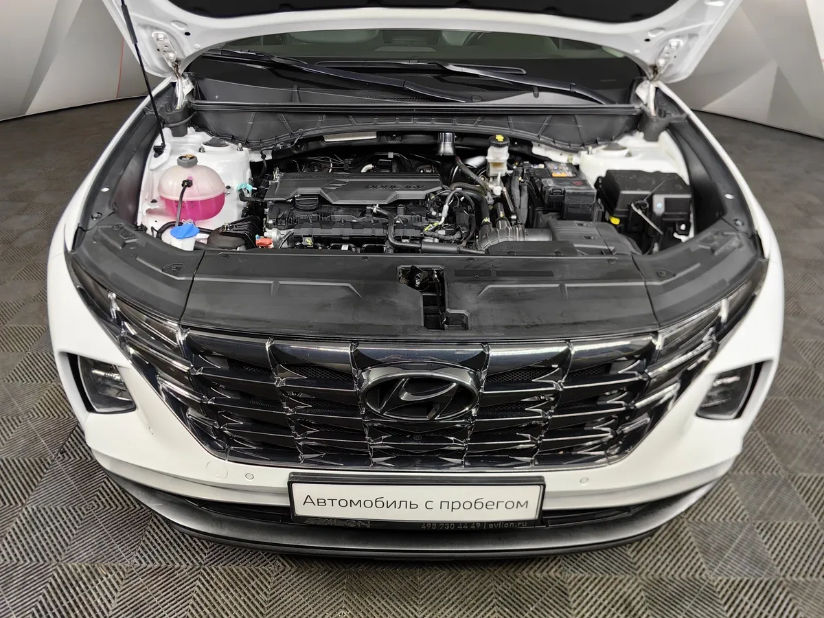 Hyundai Tucson 2.0 AT 4WD (150 л.с.) Comfort Белый в АВИЛОН. Слайд №11