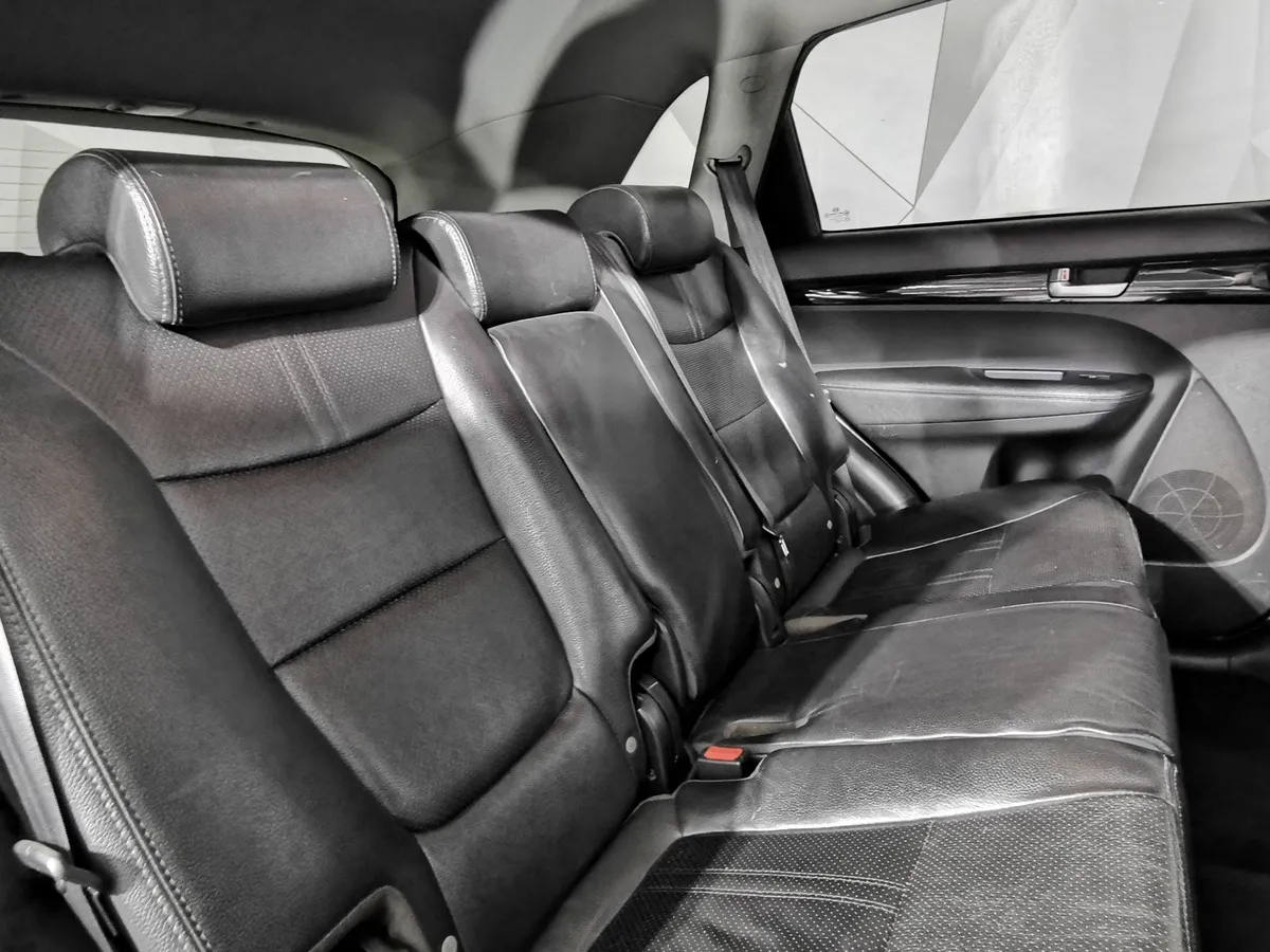 Kia Sorento 2.4 AT 4WD (175 л.с.) Comfort Серебристый в АВИЛОН. Слайд №16