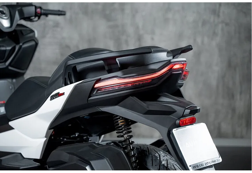 АВИЛОН - VOGE SR4 Max 350 см³ (28 л.с.) (28) 350 Белый - slide 7