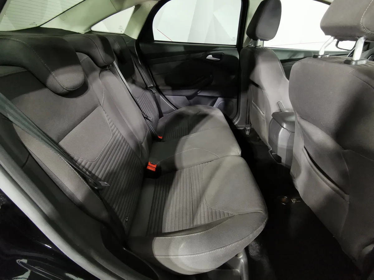 Ford Focus 1.5 EcoBoost AT (150 л.с.) Titanium Черный в АВИЛОН. Слайд №11