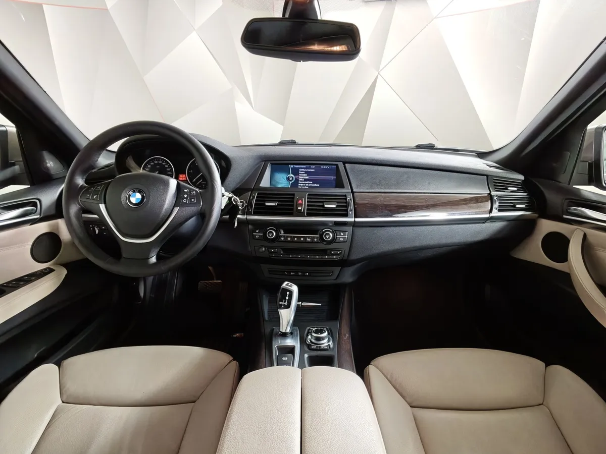 BMW X5 xDrive30d Steptronic (245 л.с.) Коричневый в АВИЛОН. Слайд №11
