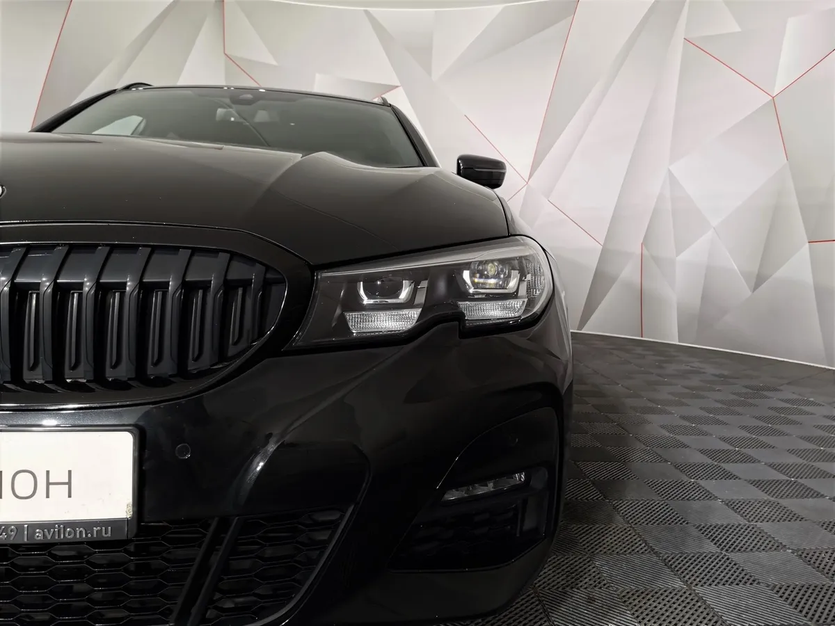 BMW 3 серия 320d xDrive (190 л.с.) M Sport Черный в АВИЛОН. Слайд №8