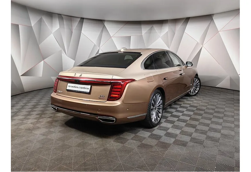 Hongqi H9 2.0T AT (245 л.с.) Deluxe   Коричневый в АВИЛОН. Слайд №2