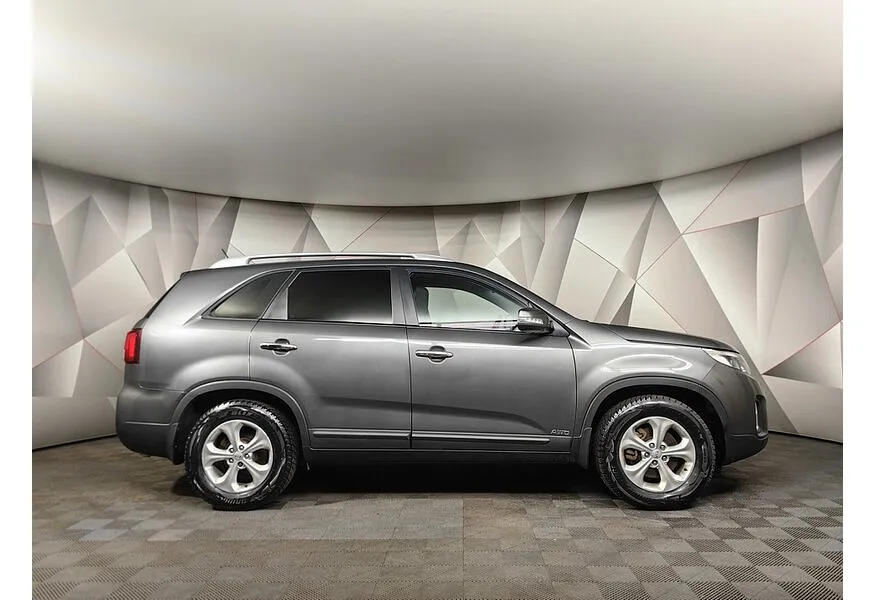 Kia Sorento 2.5 MPI 4WD AT (180 л.с.) Comfort Серый в АВИЛОН. Слайд №6