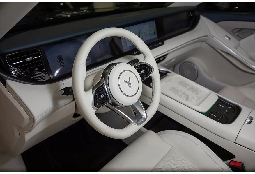 Voyah Free EVR 1.5 AT AWD (510 л.с.) Sport + Черный в АВИЛОН. Слайд №8