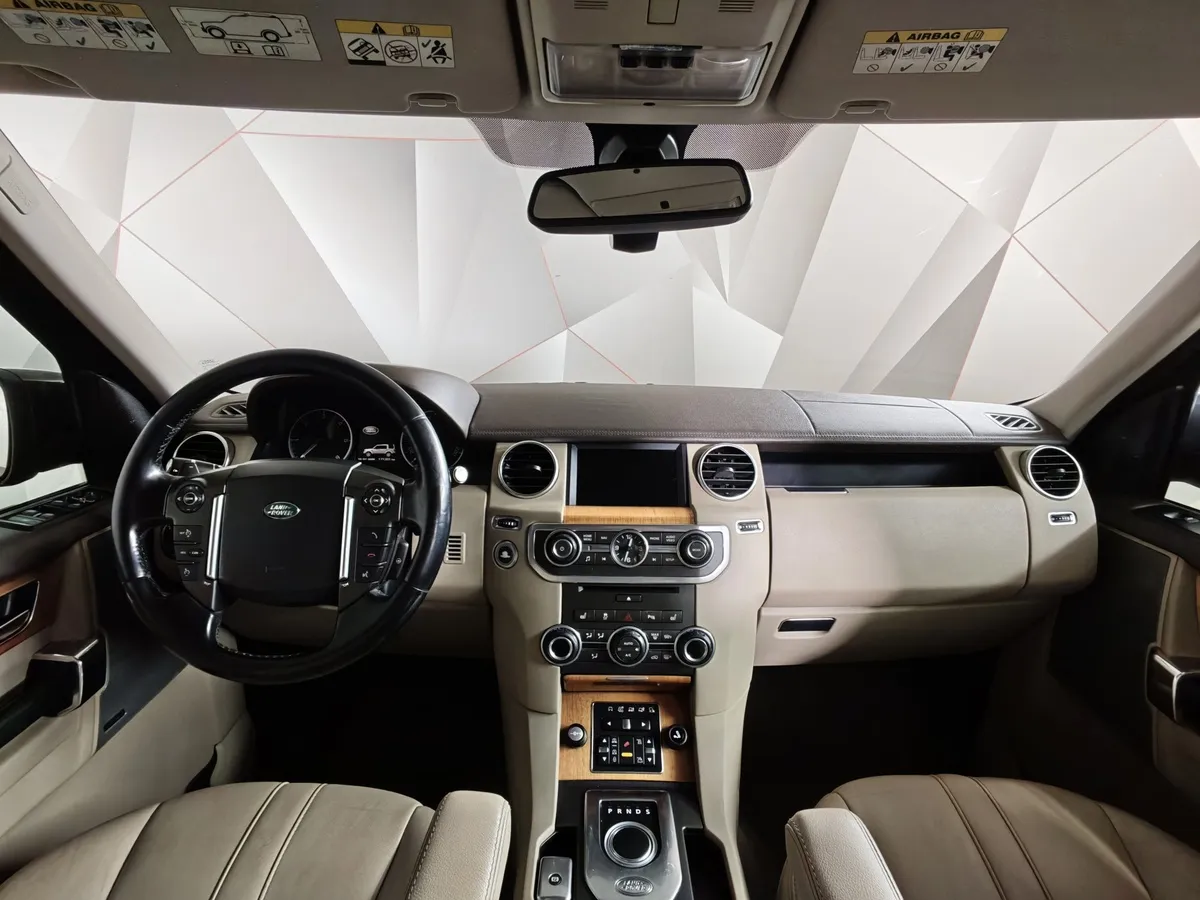 Land Rover Discovery 3.0 SDV6 4WD AT (252 л.с.) HSE Коричневый в АВИЛОН. Слайд №14
